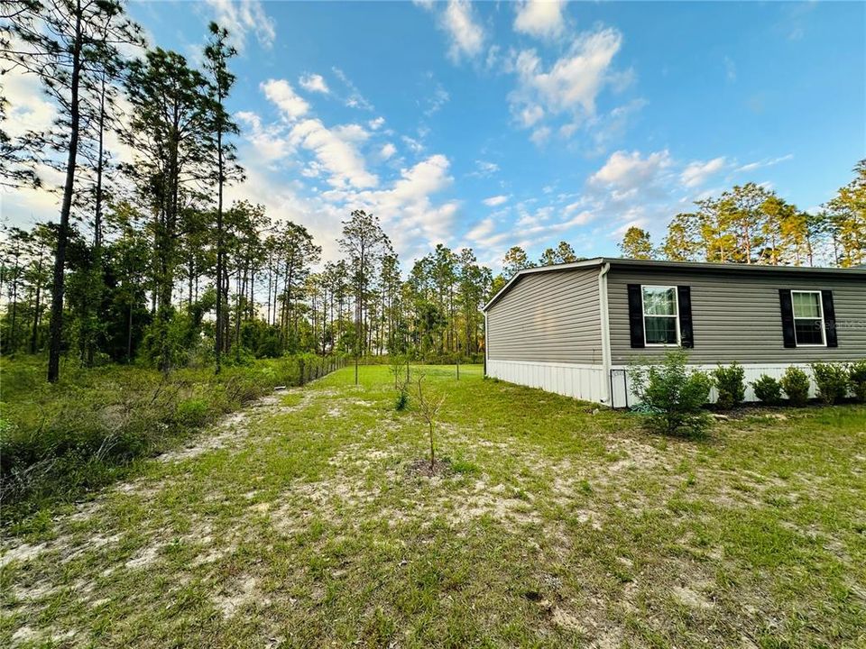For Sale: $279,000 (3 beds, 2 baths, 1800 Square Feet)