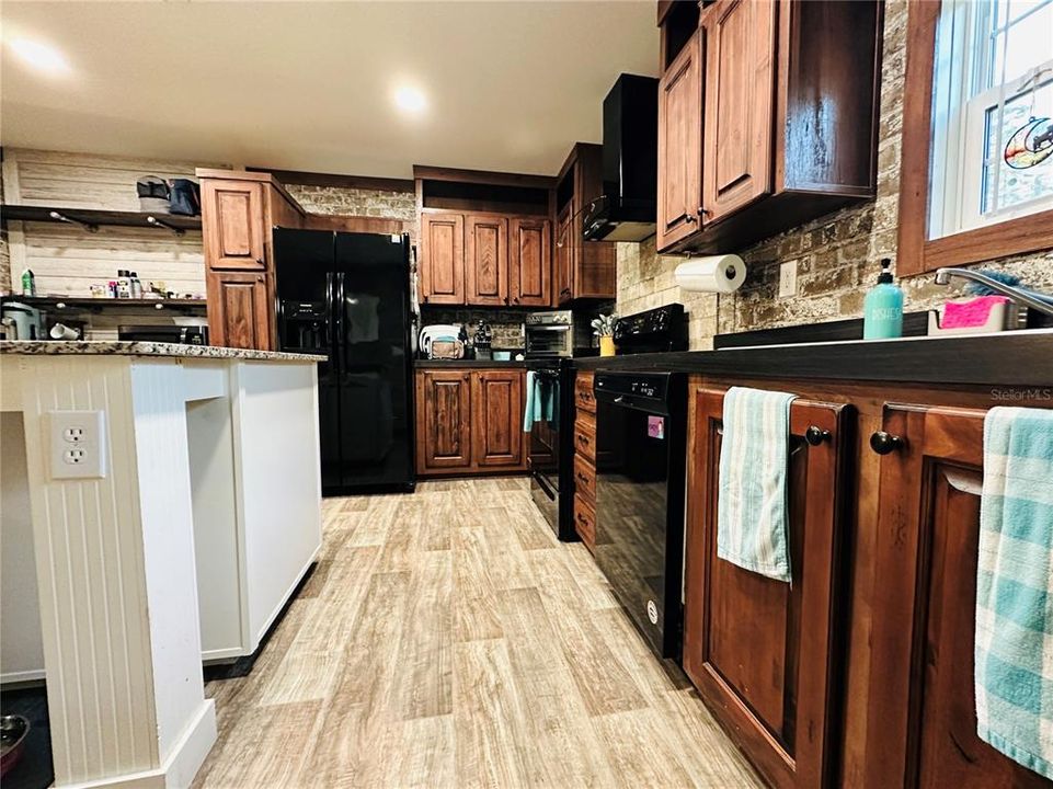 For Sale: $279,000 (3 beds, 2 baths, 1800 Square Feet)