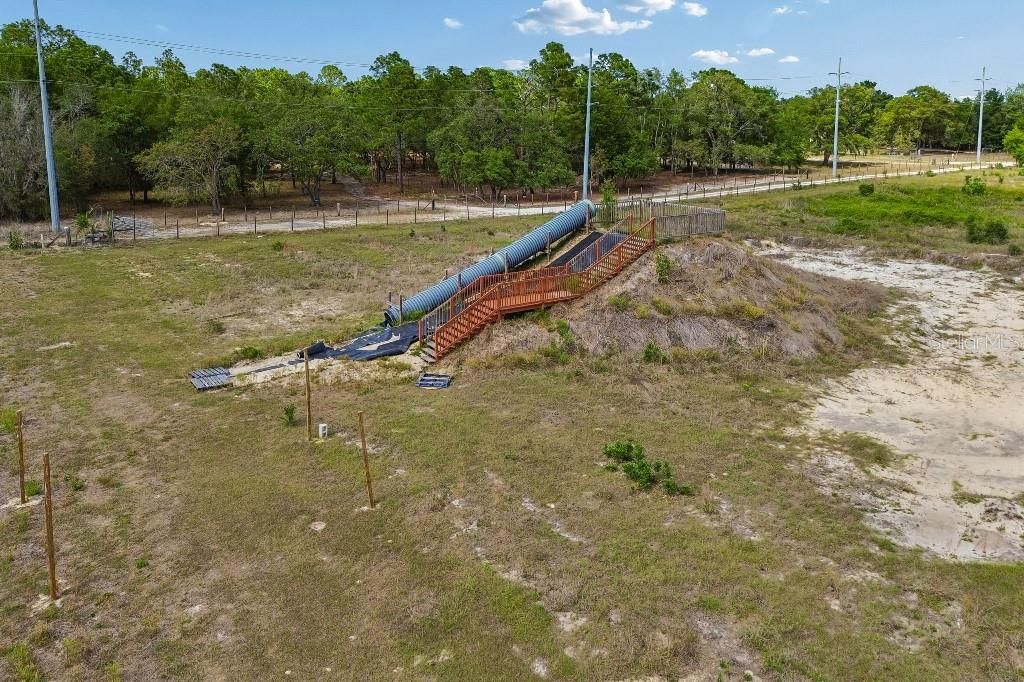 En Venta: $1,990,000 (27.57 acres)