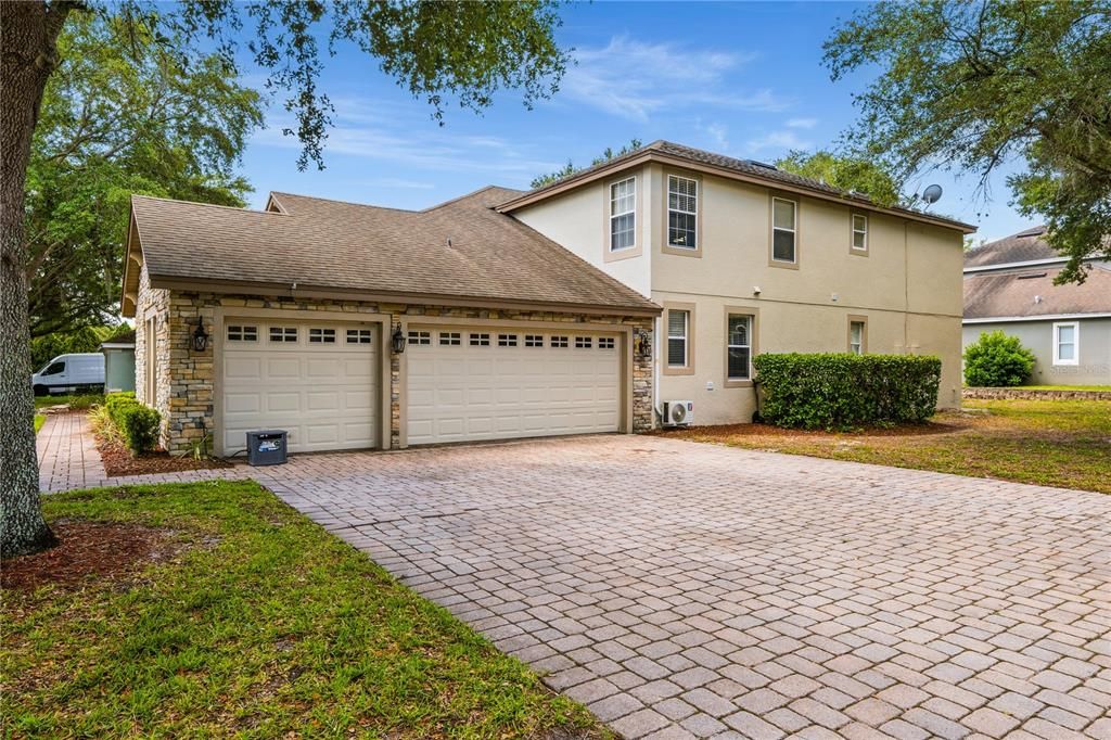 En Venta: $739,000 (5 camas, 4 baños, 3947 Pies cuadrados)