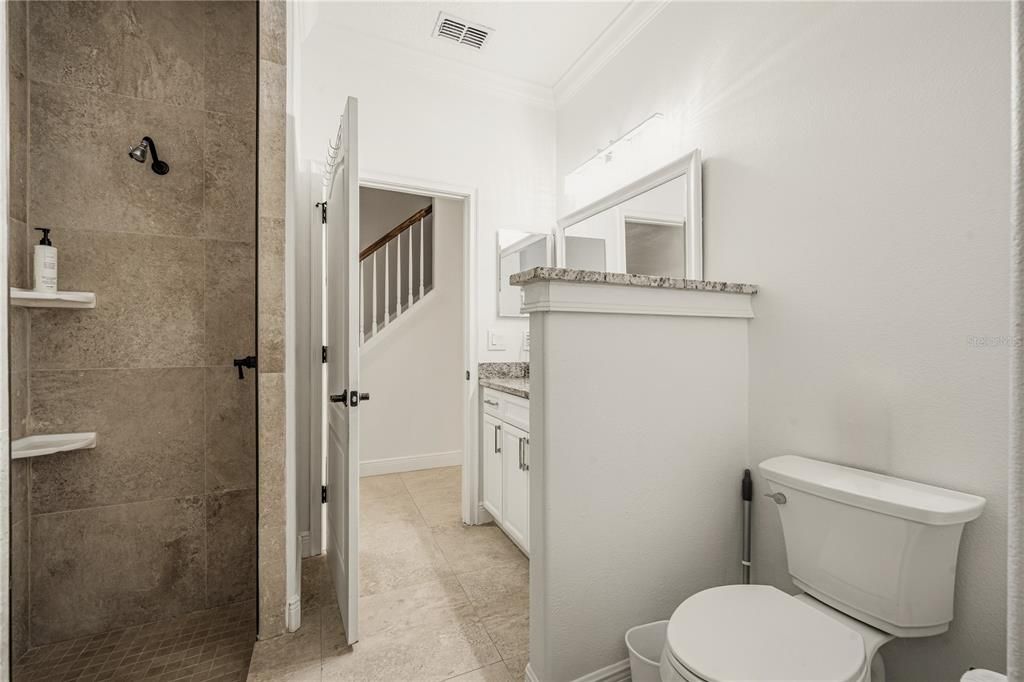 En Venta: $739,000 (5 camas, 4 baños, 3947 Pies cuadrados)