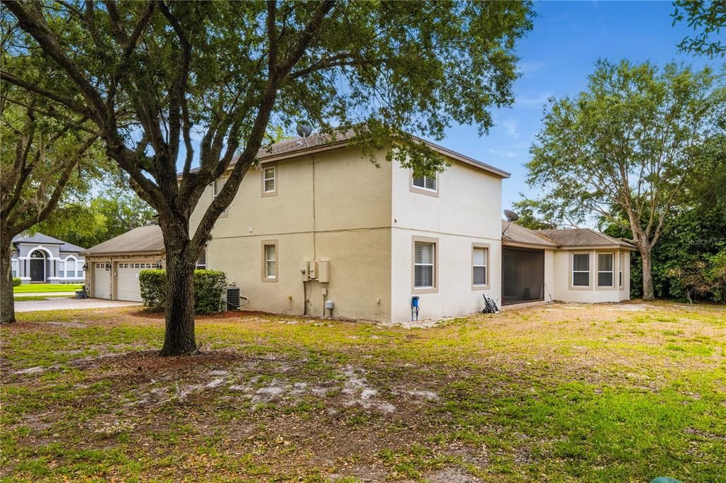 En Venta: $739,000 (5 camas, 4 baños, 3947 Pies cuadrados)