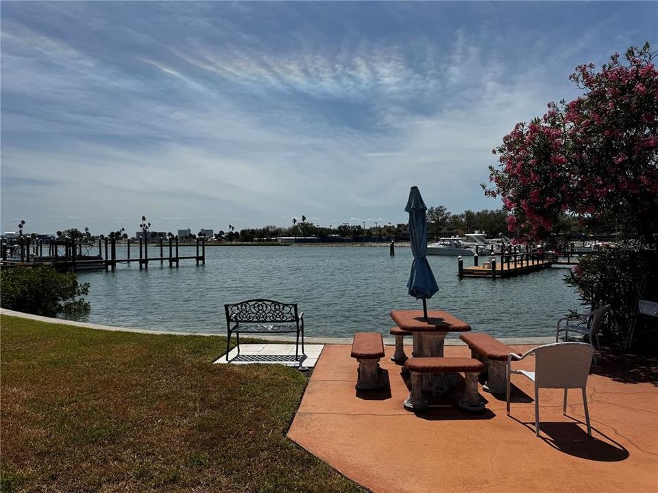 For Sale: $149,900 (1 beds, 1 baths, 645 Square Feet)