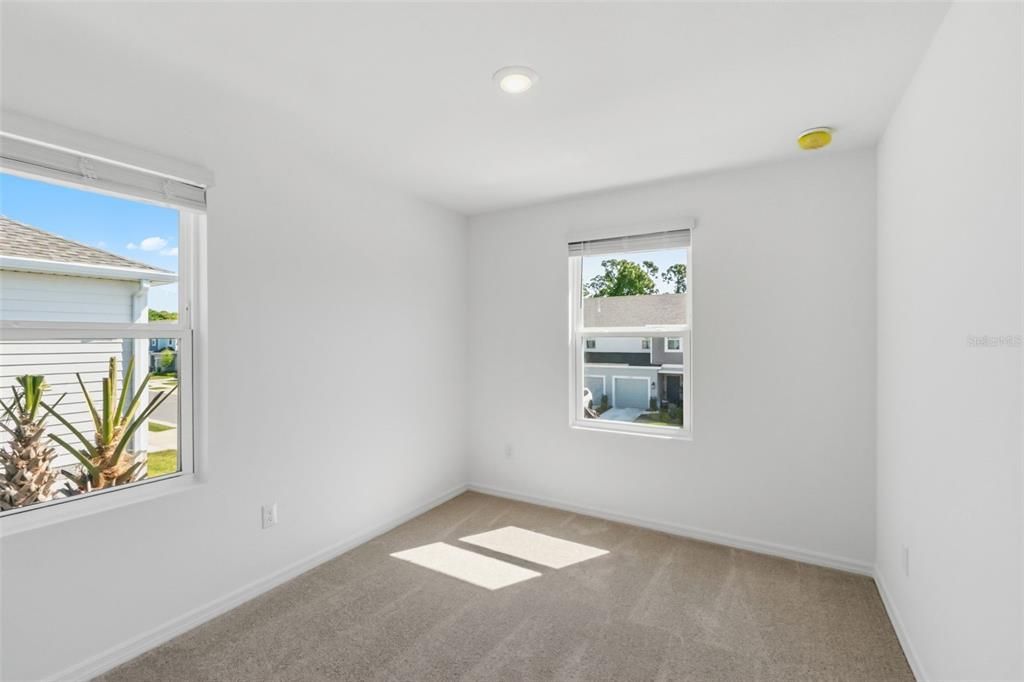 For Rent: $2,300 (3 beds, 2 baths, 1558 Square Feet)