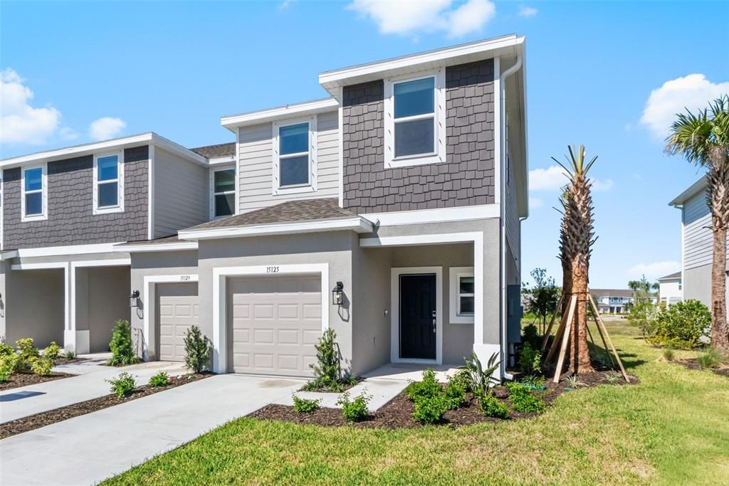 For Rent: $2,300 (3 beds, 2 baths, 1558 Square Feet)