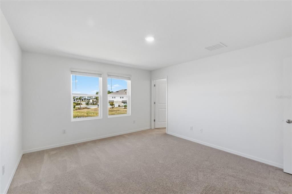For Rent: $2,300 (3 beds, 2 baths, 1558 Square Feet)