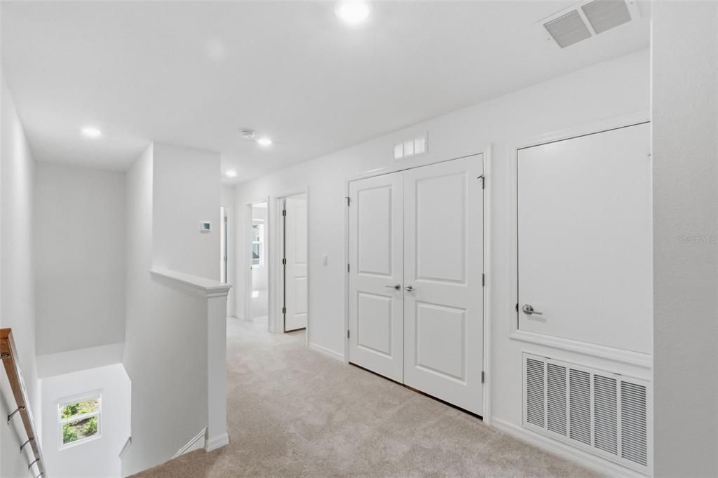For Rent: $2,300 (3 beds, 2 baths, 1558 Square Feet)