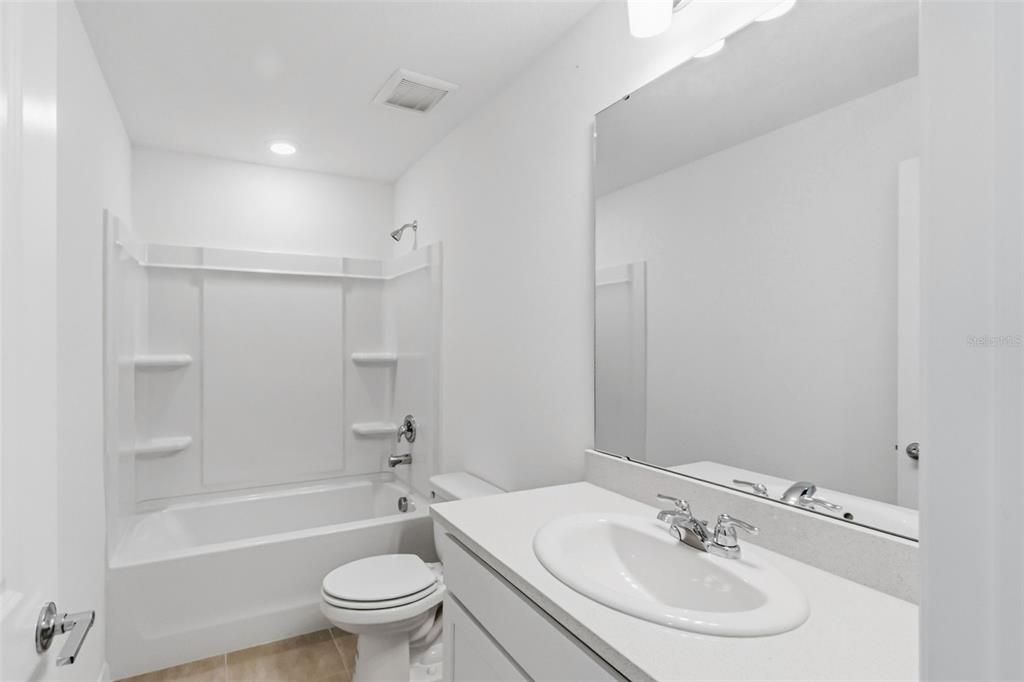 For Rent: $2,300 (3 beds, 2 baths, 1558 Square Feet)