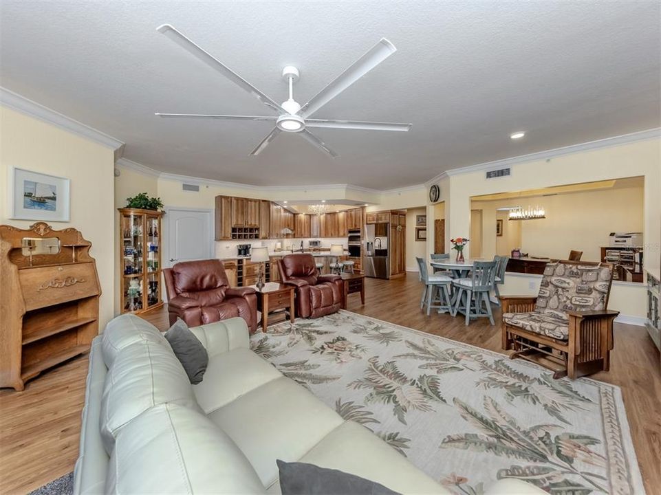 For Sale: $1,175,000 (3 beds, 3 baths, 2187 Square Feet)