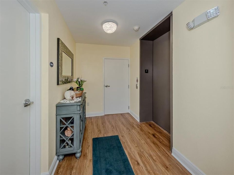 For Sale: $1,175,000 (3 beds, 3 baths, 2187 Square Feet)