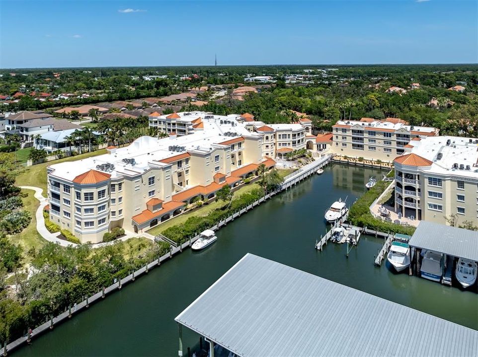 For Sale: $1,175,000 (3 beds, 3 baths, 2187 Square Feet)