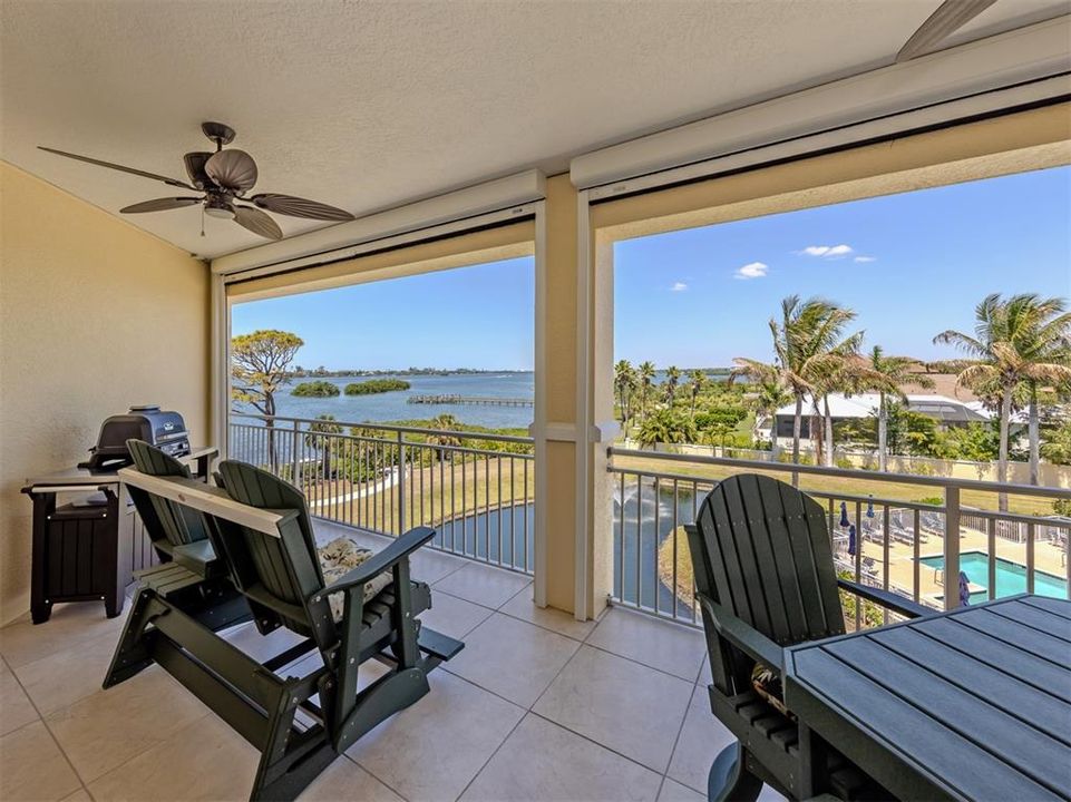 For Sale: $1,175,000 (3 beds, 3 baths, 2187 Square Feet)