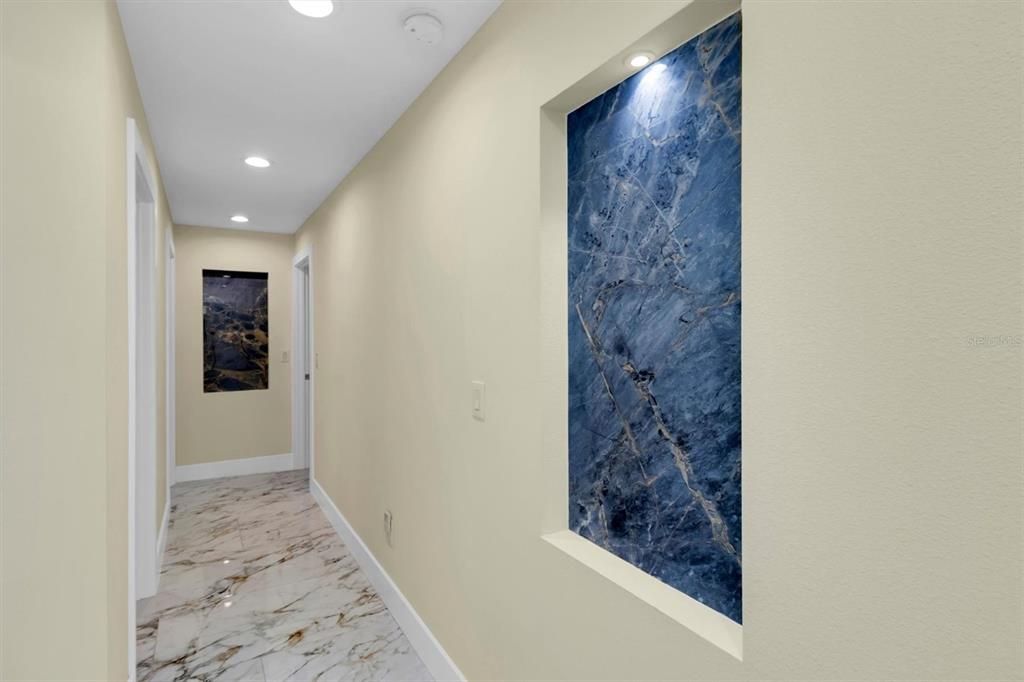 Activo con contrato: $420,000 (3 camas, 2 baños, 1692 Pies cuadrados)