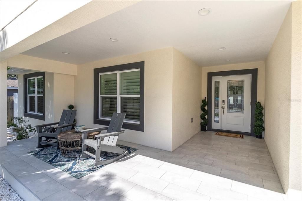 Activo con contrato: $420,000 (3 camas, 2 baños, 1692 Pies cuadrados)
