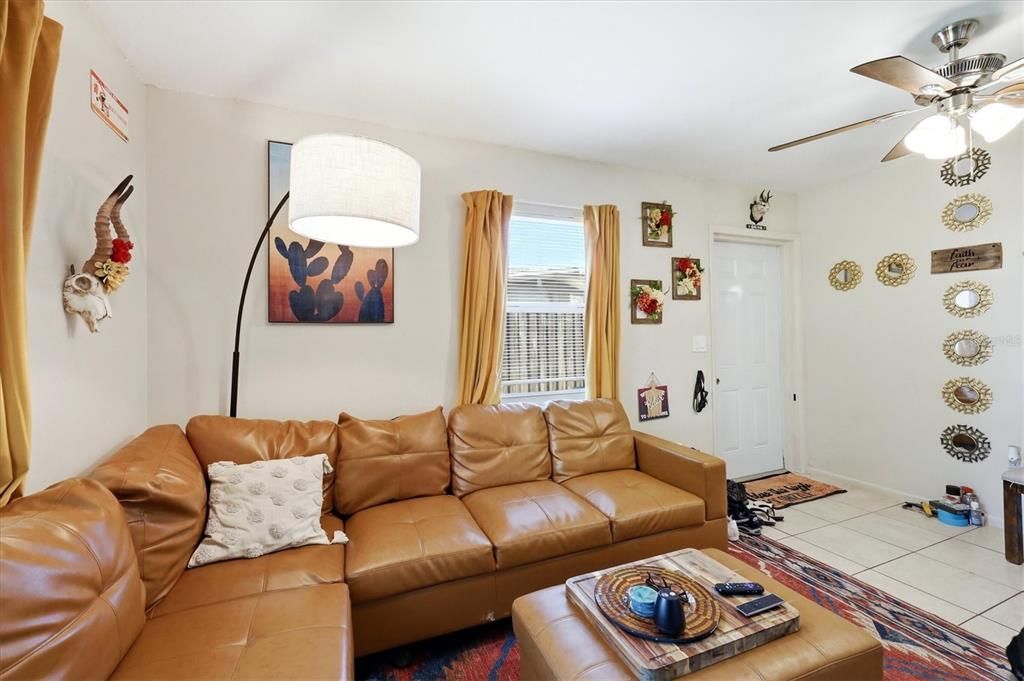 En Venta: $449,000 (5 camas, 0 baños, 2236 Pies cuadrados)