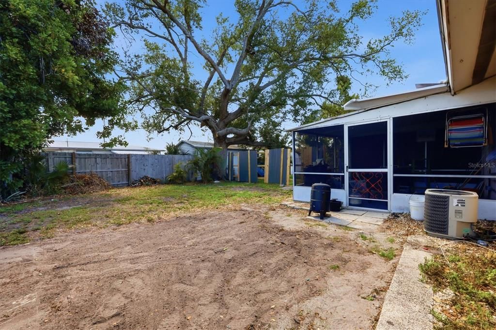 En Venta: $449,000 (5 camas, 0 baños, 2236 Pies cuadrados)