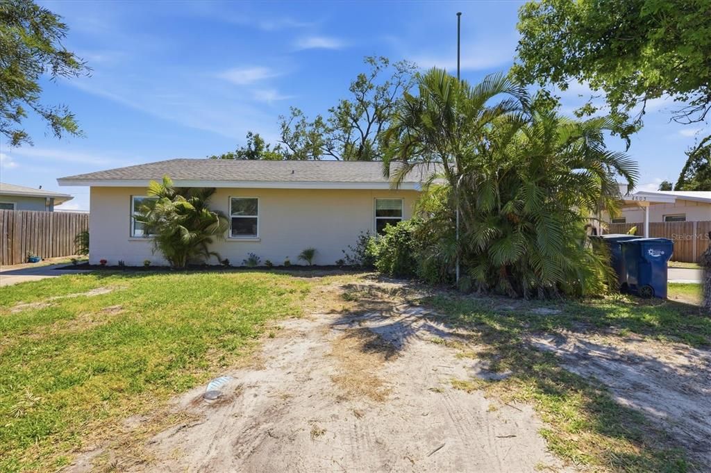 En Venta: $449,000 (5 camas, 0 baños, 2236 Pies cuadrados)