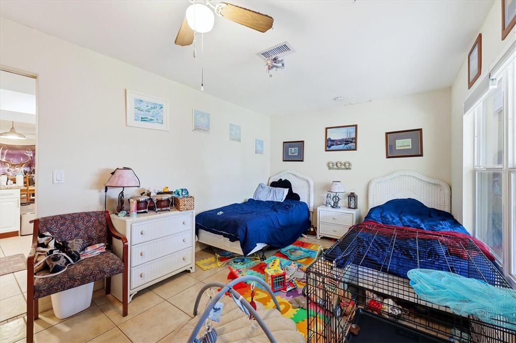 En Venta: $449,000 (5 camas, 0 baños, 2236 Pies cuadrados)