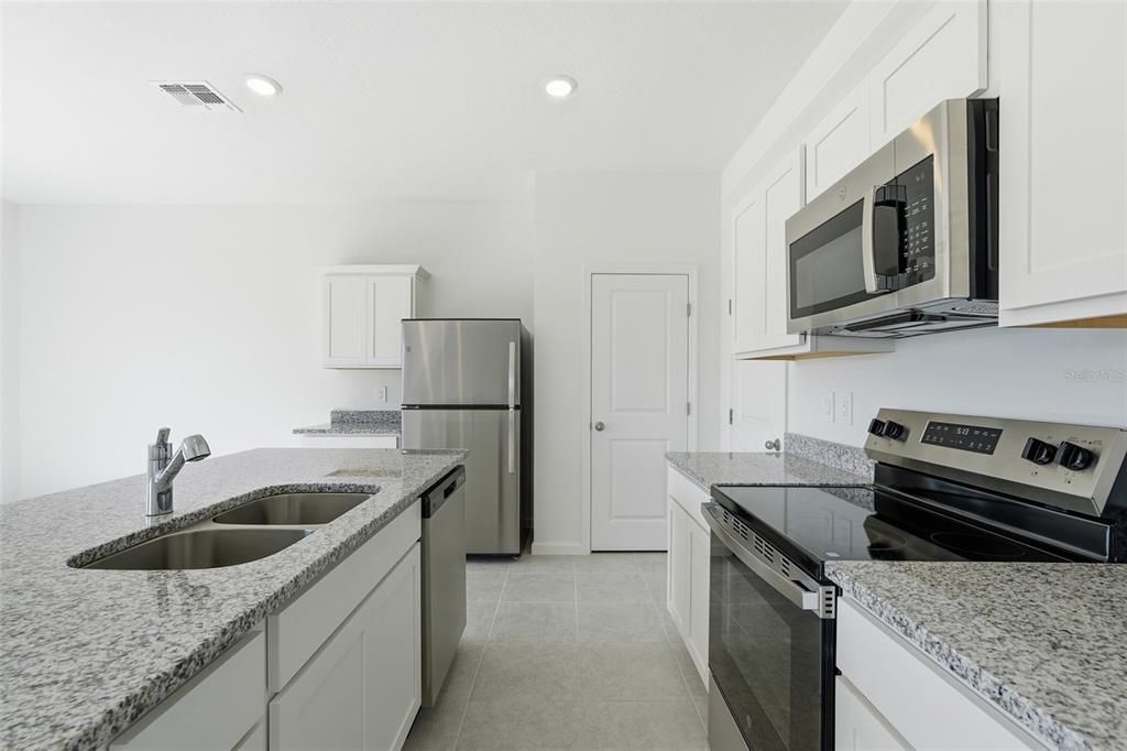 For Sale: $345,990 (3 beds, 2 baths, 1826 Square Feet)