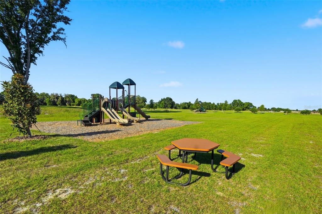 For Sale: $345,990 (3 beds, 2 baths, 1826 Square Feet)