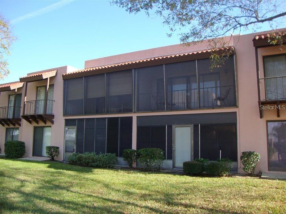 En Venta: $94,999 (2 camas, 2 baños, 954 Pies cuadrados)