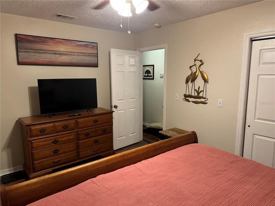 В аренду: $3,200 (3 спален, 2 ванн, 1140 Квадратных фут)