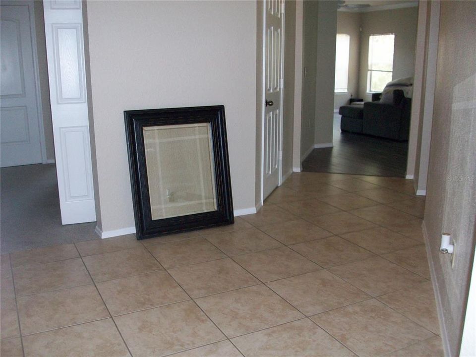 For Sale: $260,000 (3 beds, 2 baths, 1731 Square Feet)