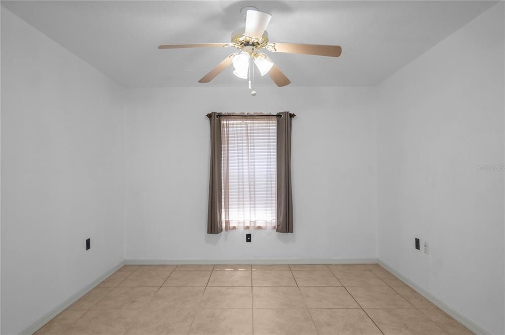 For Sale: $319,000 (2 beds, 2 baths, 1816 Square Feet)