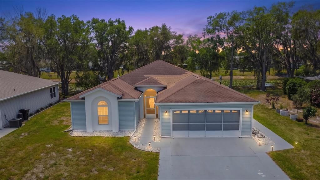 For Sale: $319,000 (2 beds, 2 baths, 1816 Square Feet)