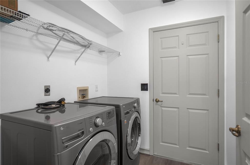 For Sale: $319,000 (2 beds, 2 baths, 1816 Square Feet)