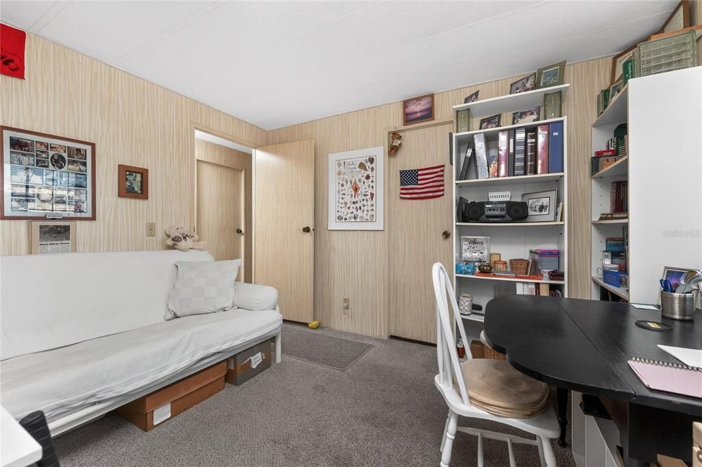 For Sale: $149,900 (2 beds, 2 baths, 1344 Square Feet)