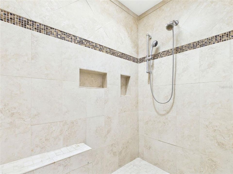 En Venta: $490,000 (2 camas, 2 baños, 1475 Pies cuadrados)