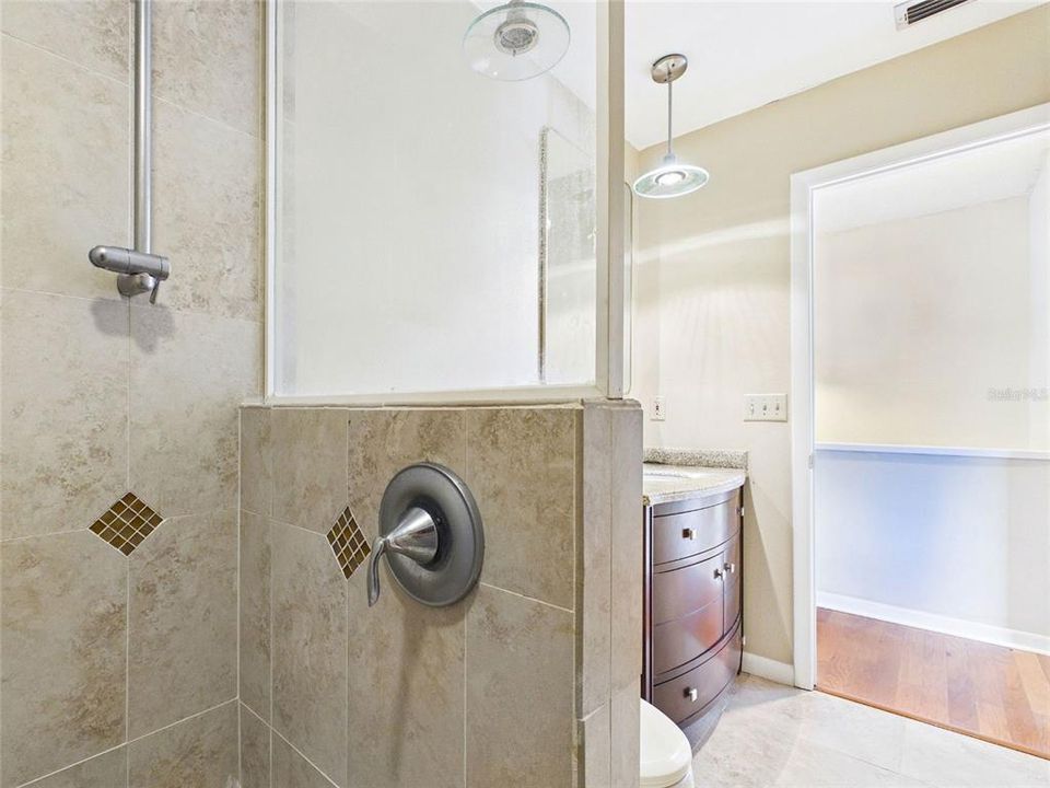 En Venta: $490,000 (2 camas, 2 baños, 1475 Pies cuadrados)