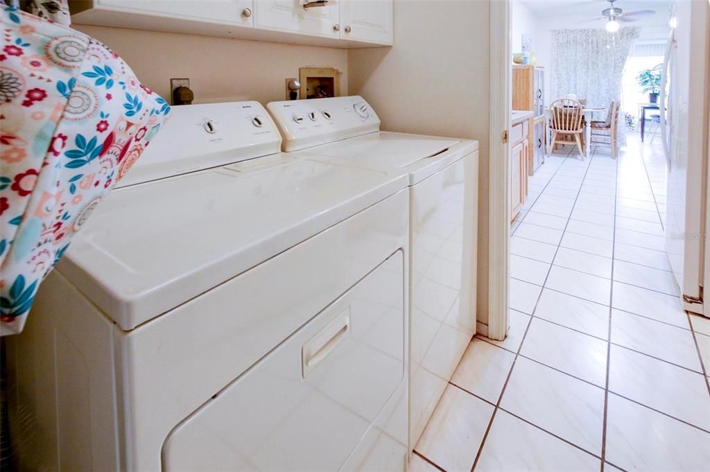 For Sale: $159,900 (2 beds, 2 baths, 1211 Square Feet)