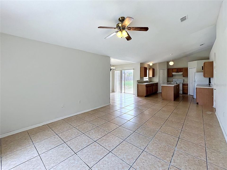 For Sale: $274,990 (4 beds, 2 baths, 2128 Square Feet)