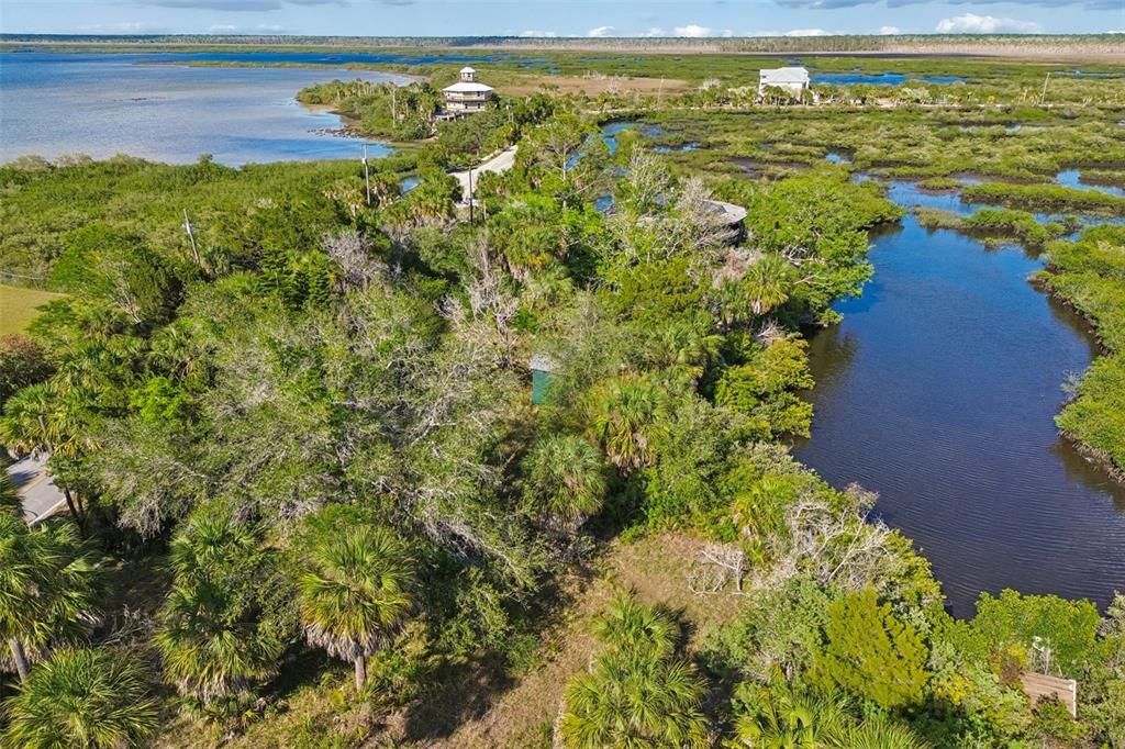 На продажу: $950,000 (3.40 acres)