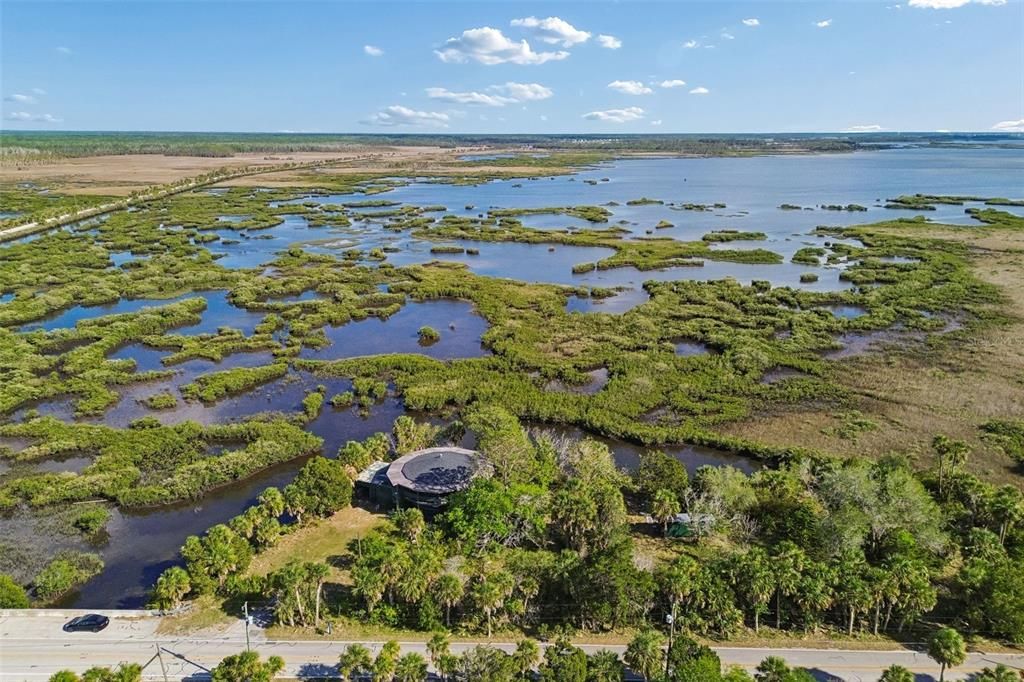 На продажу: $950,000 (3.40 acres)