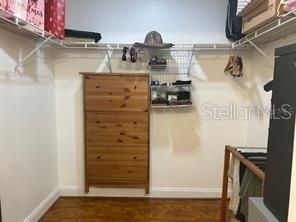 Activo con contrato: $2,450 (3 camas, 2 baños, 1935 Pies cuadrados)