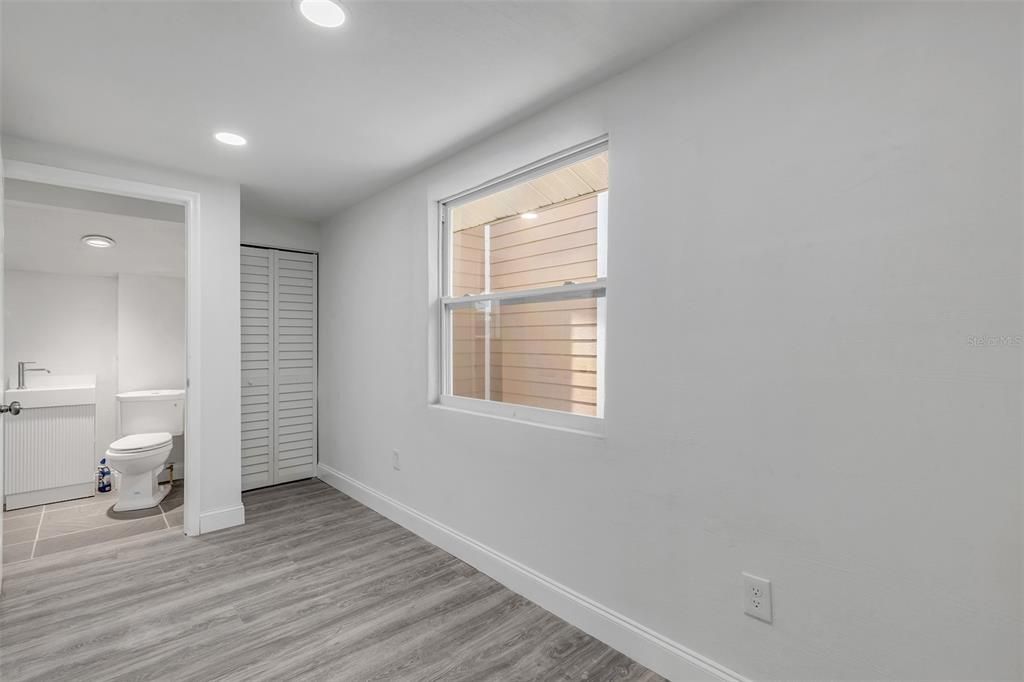 En Venta: $875,000 (6 camas, 0 baños, 2370 Pies cuadrados)