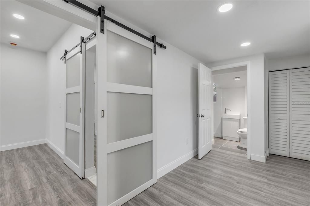 En Venta: $875,000 (6 camas, 0 baños, 2370 Pies cuadrados)