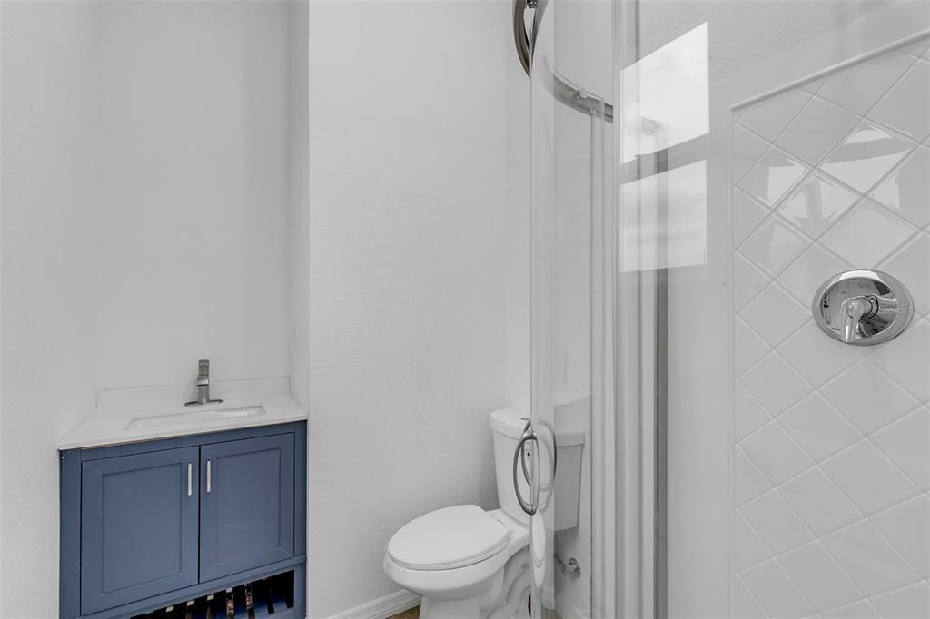 En Venta: $875,000 (6 camas, 0 baños, 2370 Pies cuadrados)