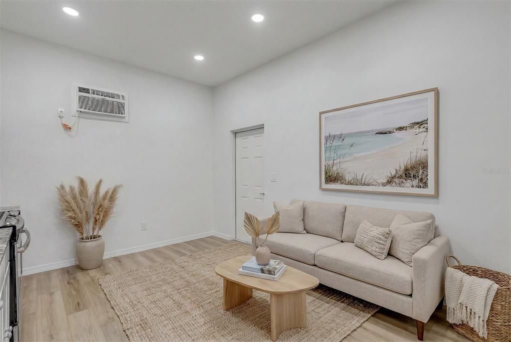 En Venta: $875,000 (6 camas, 0 baños, 2370 Pies cuadrados)