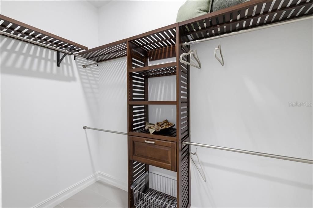 En Venta: $380,000 (4 camas, 2 baños, 1649 Pies cuadrados)