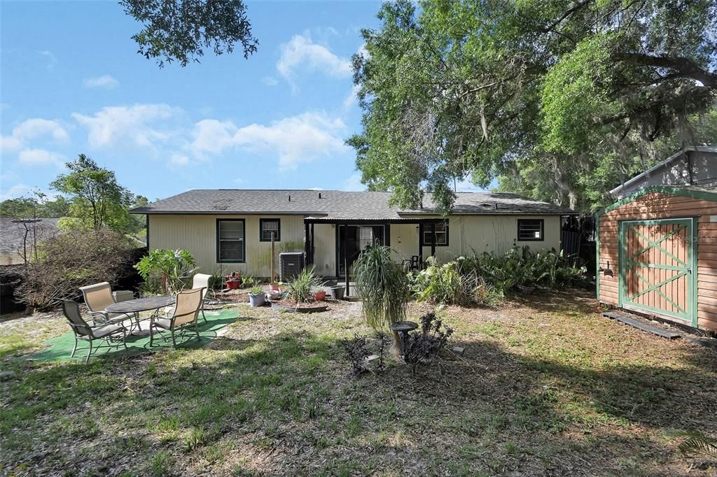 Activo con contrato: $239,900 (3 camas, 2 baños, 1132 Pies cuadrados)