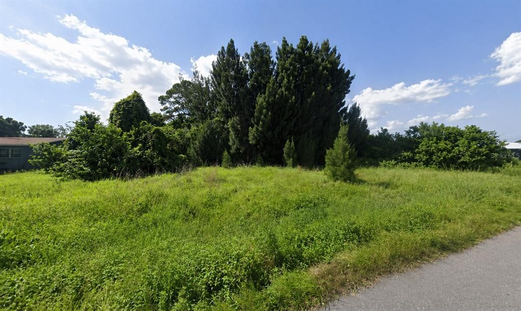 Activo con contrato: $60,000 (0.19 acres)