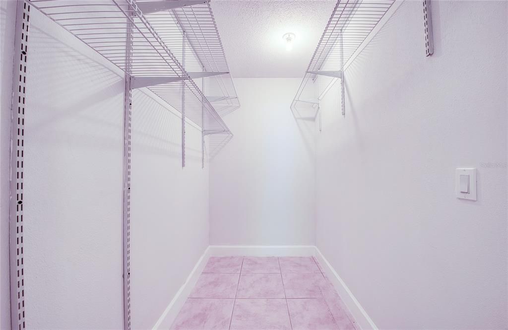 For Sale: $274,900 (2 beds, 2 baths, 1250 Square Feet)