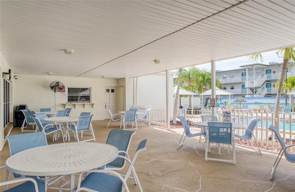 For Sale: $274,900 (2 beds, 2 baths, 1250 Square Feet)