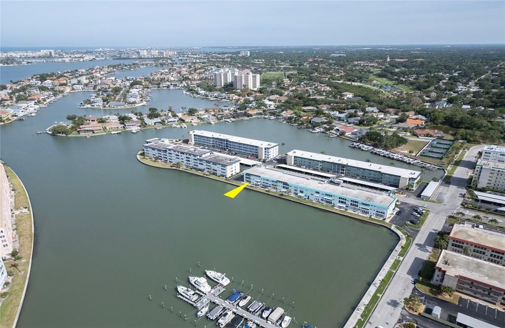 For Sale: $274,900 (2 beds, 2 baths, 1250 Square Feet)