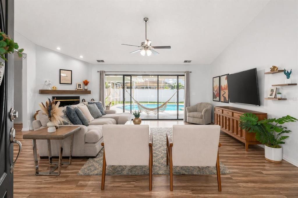 For Sale: $449,999 (3 beds, 2 baths, 2016 Square Feet)