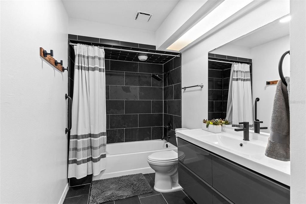 For Sale: $449,999 (3 beds, 2 baths, 2016 Square Feet)